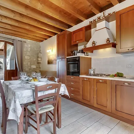 With Outdoor Dining - Happy Padenghe sul Garda